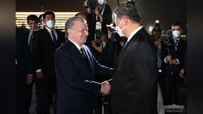 Изрображение 'Президент Узбекистана встретил Председателя КНР в аэропорту Самарканда (фото, видео)'