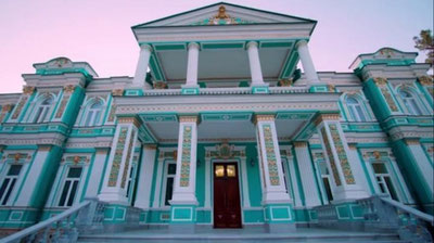 'ShHT sammiti doirasida “Buyuk ipak yo`li: O`zbekiston va Xitoy oltin merosi” nomli ekspozisiya tashkil qilindi'ning rasmi