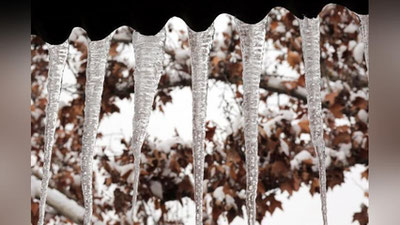 Изрображение 'Осторожно, сосульки: узбекистанцев просят не ходить под крышами'