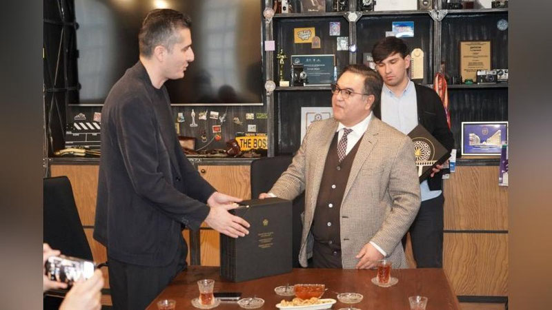 'Ўзбекистонда Бухоро амирлари билан яқин алоқада бўлган озарбайжонлик таниқли тадбиркор ҳақида фильм суратга олинади'ning rasmi