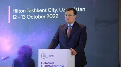 Изрображение 'Глава Фармагентства снят с должности из-за скандала с индийскими сиропами'