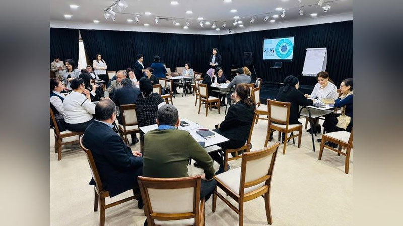 '“Zamonaviy maktab liderlar nigohida” loyihasi doirasida seminar-treninglar bo`lib o`tmoqda'ning rasmi