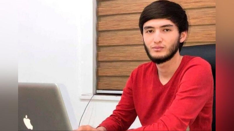 'Diniy nashida uchun 5 yilga qamalgan Sardor Rahmonqulov ozodlikka chiqarildi'ning rasmi