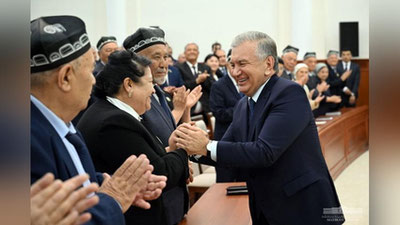 'Prezident Xorazm viloyatini rivojlantirish bo`yicha ustuvor vazifalarni belgilab berdi'ning rasmi