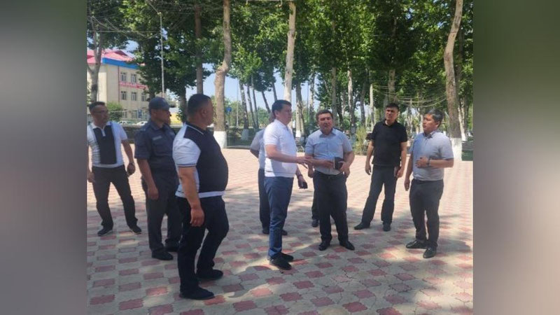 'Prezident topshirig`iga asosan tuzilgan Respublika ishchi guruhi Buxoro, Samarqand hamda Sirdaryo aholisining muammolarini o`rgandi'ning rasmi