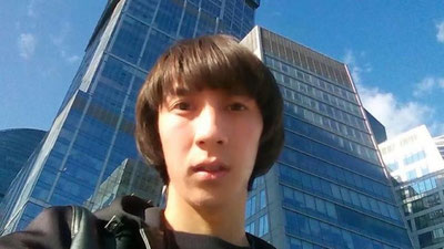 'Rossiya Ukrainadagi jangavor harakatlarda qatnashgan qirg`izistonlik yigitga fuqarolik berishni ko`rib chiqmoqda'ning rasmi