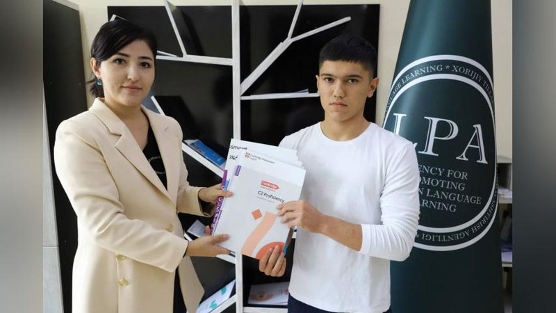 'Buxorоlik o`quvchi xalqaro SAT imtihonida rekord natijani qayd etdi'ning rasmi