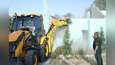 Изрображение 'На территории Зарафшанского природного парка сносят незаконные постройки'