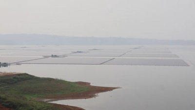 'Indoneziyada Janubi-Sharqiy Osiyoning eng yirik suzuvchi quyosh elektr stansiyasi ishga tushdi'ning rasmi