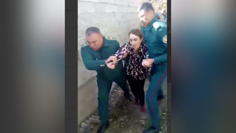 'Tadbirkor ayollar va ichki ishlar xodimlari o`rtasidagi janjalga nima sabab bo`ldi?(video)'ning rasmi