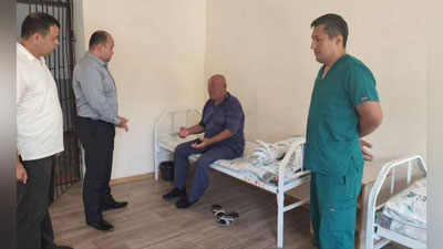 'Омбудсман сархушларни муддати ўтган дорилар билан даволаётган тиббиётчилар устидан арз қилди'ning rasmi