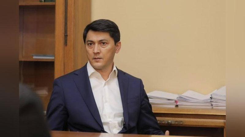 'Sobiq sog`liqni saqlash vaziri Amrillo Inoyatov yangi lavozimga tayinlandi'ning rasmi