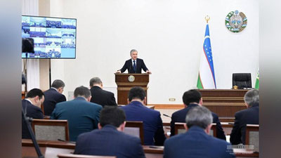 'Transport vaziri va uning birinchi o`rinbosari, IIV YHXX boshlig`i hamda “Toshshahartransxizmat” raisi hayfsan oldi'ning rasmi