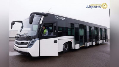 Изрображение 'Uzbekistan Airports приобрела для аэропорта «Ташкент» 4 немецких перронных автобуса'