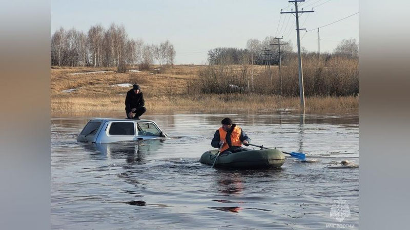 'Қозоғистонда сув тошқини туфайли 11 мингдан ортиқ одам эвакуация қилинди'ning rasmi
