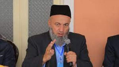 'U nega qamalganini ochiqladi'ning rasmi