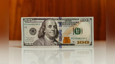'Dollar kursi biroz tushdi'ning rasmi