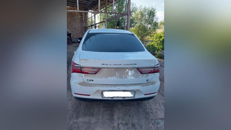 'Soliq to`lamagan fermerning BYD avtomashinasi xatlandi'ning rasmi