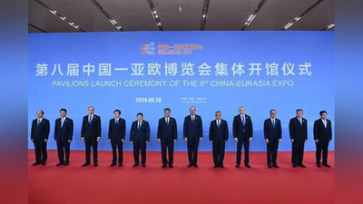 Изрображение 'Премьер-министр Узбекистана принял участие в открытии выставки в Урумчи'