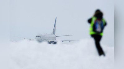 'Sochiga yo`l olgan samolyotni chaqmoq urdi 'ning rasmi