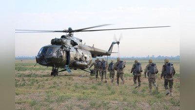 '121 nafar desantchi parashyut bilan 164 ta sakrashni amalga oshirdi'ning rasmi