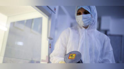 'Mashhur aktyor va uning rafiqasi koronavirus infeksiyasini yuqtirib oldi'ning rasmi