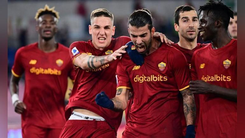 'Shomurodov zaxiradan maydonga tushgan bahsda "Roma" kichik hisobda g`alaba qozondi'ning rasmi