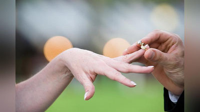 Изрображение 'СЛУЖИТ ЛИ ЗАМУЖЕСТВО ПОВОДОМ ДЛЯ ПОЛУЧЕНИЯ ГРАЖДАНСТВА?'