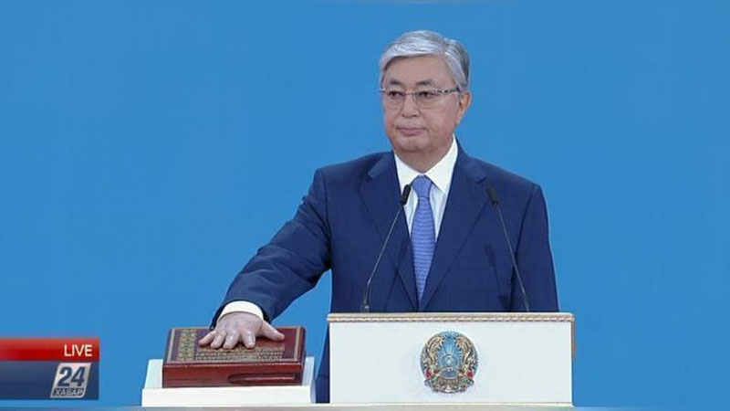 'Қозоғистоннинг янги президенти расман давлат раҳбарлиги лавозимига киришди (Видео)'ning rasmi
