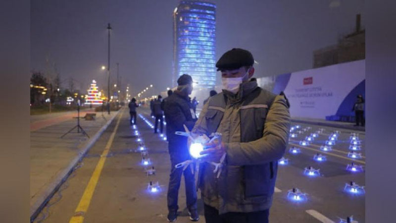 'Viloyatlarda dronlar shousining o`tkazilish vaqti ma`lum qilindi'ning rasmi