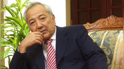 'ФИФА ва ОФК президентлари Мираброр Усмоновни 70 ёшга тўлгани муносабати билан табриклади 'ning rasmi