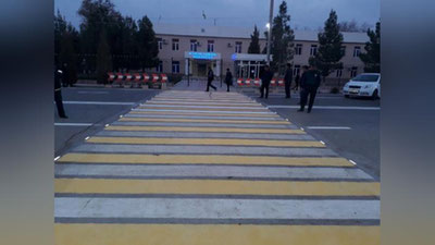 'O`zbekistonda ilk bor ovozli piyodalar yo`lakchasi qurildi (foto)'ning rasmi