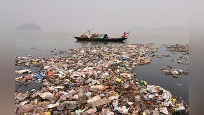 'Ғаввослар 115 кун ичида Иссиқкўл тубидан 10,4 тонна чиқинди олиб чиқишди'ning rasmi