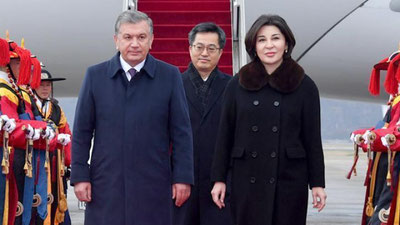 'ЎЗБЕКИСТОН ПРЕЗИДЕНТИ ШАВКАТ МИРЗИЁЕВ КОРЕЯ РЕСПУБЛИКАСИГА КЕЛДИ'ning rasmi