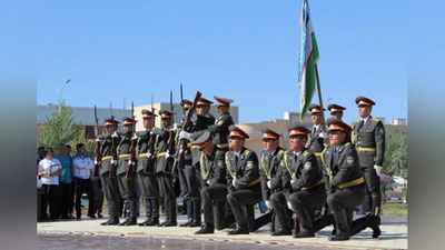 'Mudofaa vazirligi harbiylari joylarda yoshlar kunini katta tantanalar bilan nishonlamoqda'ning rasmi