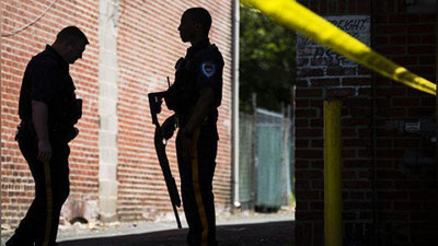 'AQShda maktab o`quvchilari o`rtasidagi match paytida otishma ro`y berdi'ning rasmi