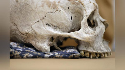 'Otasini yo`qotgan amerikalik yarim asrdan keyin uyidan uning suyaklarini topdi 'ning rasmi