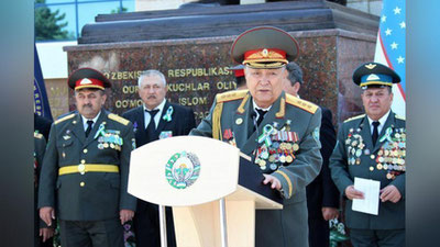 'O`zbekistonning birinchi mudofaa vaziri Rustam Axmedov Afg`on urushi qurbonlarini yodga oldi'ning rasmi