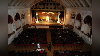 'Talabalar teatr studiyalari katta sahnada'ning rasmi