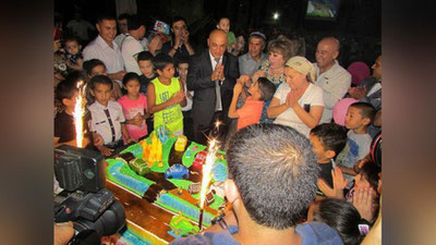 '​САМАРҚАНДЛИК ТАДБИРКОР 57 БОЛАНИНГ СУННАТ ТЎЙИНИ ЎТКАЗДИ 'ning rasmi