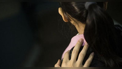 'Samarqandda 13 yoshli qizni 2 yil davomida zo`rlab, homilador qilgan erkak 12 yilga qamaldi'ning rasmi