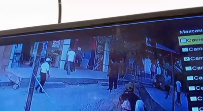 Image of 'The Chiroqchi governor slapped a citizen (video)'