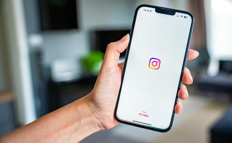 'Turkiyada Instagram bloklandi'ning rasmi