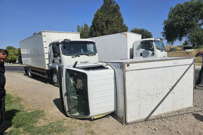 'Чинозда икки машинаси аварияга учради'ning rasmi