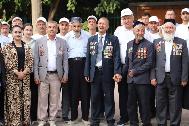 'Сурхондарёда 500 юздан зиёд эҳтиёжманд оилаларга Президент совғалари топширилди'ning rasmi