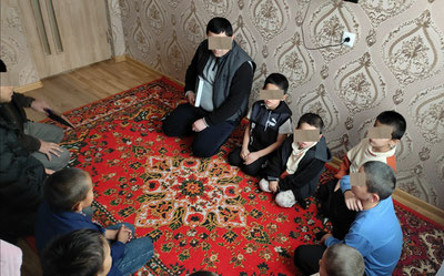 'Болани ноқонуний диний таълимга жалб қилганлик учун жавобгарлик белгиланади'ning rasmi