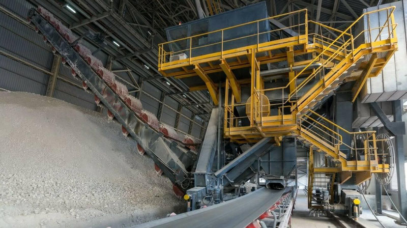 'Андижонда цементни таннархидан паст нархларда сотган корхона 5 млрд сўмга яқин жаримага тортилиши мумкин'ning rasmi