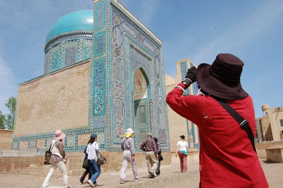 Image of 'From which countries do the most tourists come to Uzbekistan?'