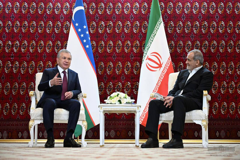 Image of 'Shavkat Mirziyoyev met with the President of Iran.'