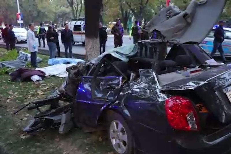 Image of 'In Tashkent, a "Lacetti" driver hit 2 pedestrians.'